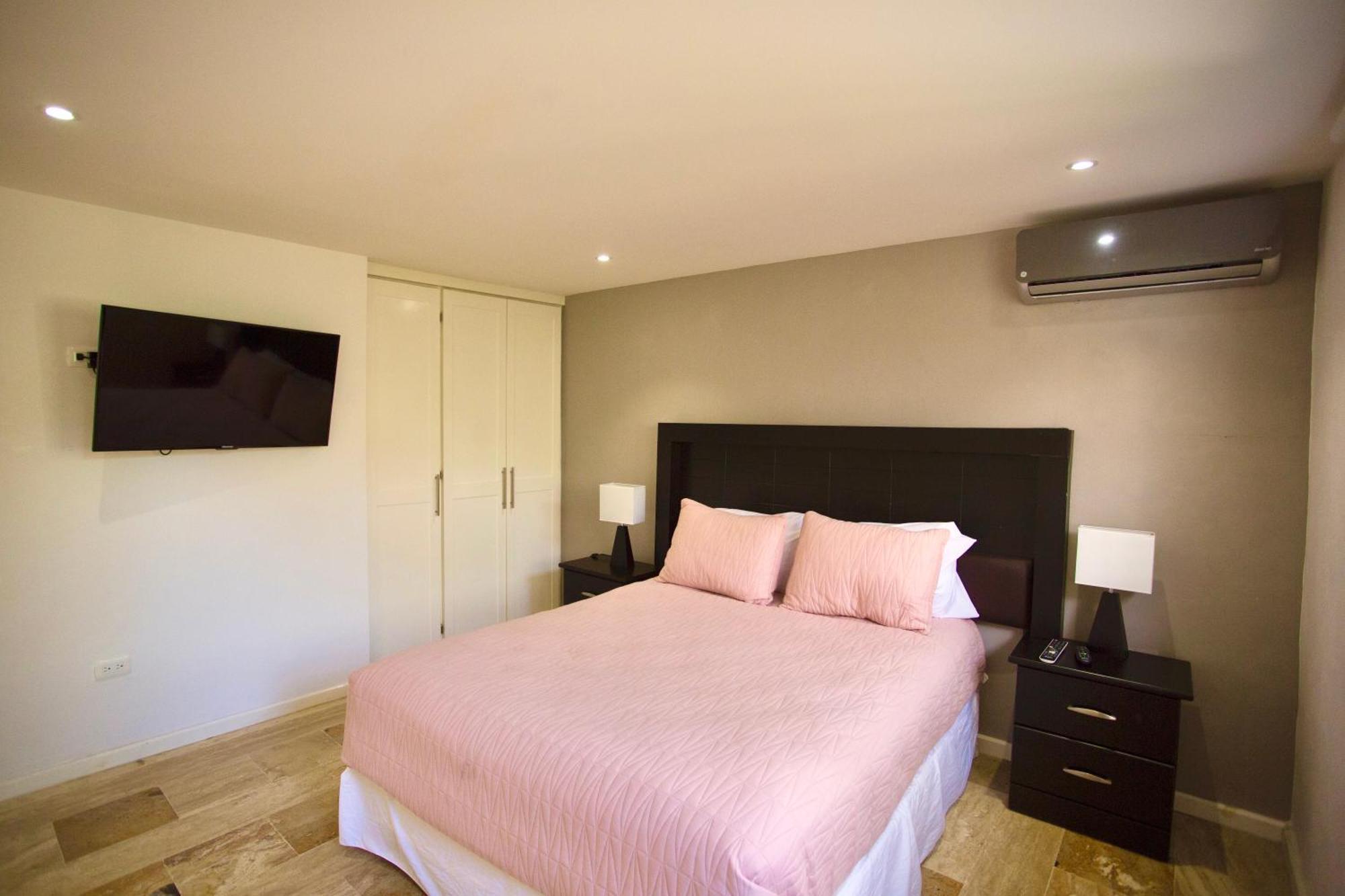 Cozy Loft With Pool, One Block From The Beach! Cancún Extérieur photo